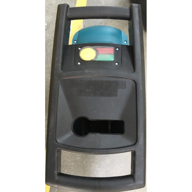 VÝPRODEJ MAKITA Zahradní drtič větví UD2500 PO SERVISE, POUŽITÉ, FUNKČNÍ!!!!