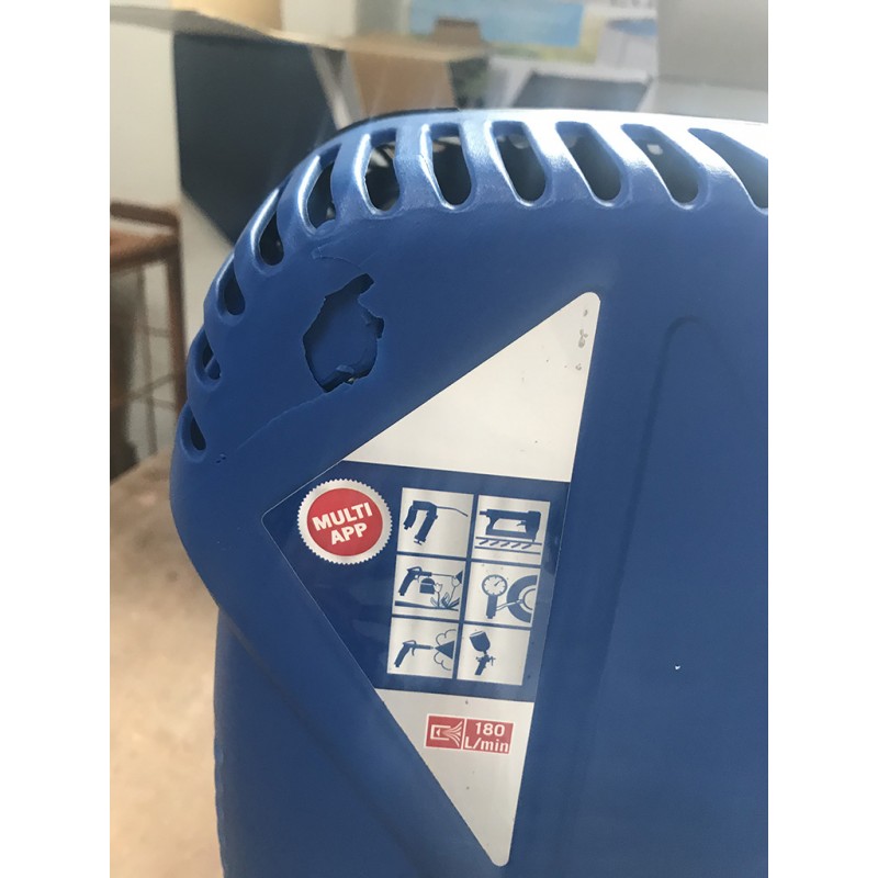 VÝPRODEJ SCHEPPACH AIRCASEbezolejový kompresor 5906118901, PRASKLÝ KRYT,PLNĚ FUNKČNÍ!!!