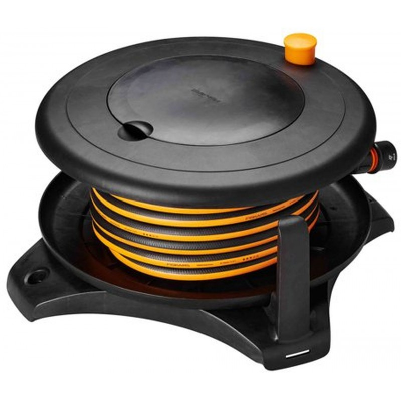 Fiskars Solid M Buben s hadicí 13 mm (1/2"), dosah 21,5 m 1057238