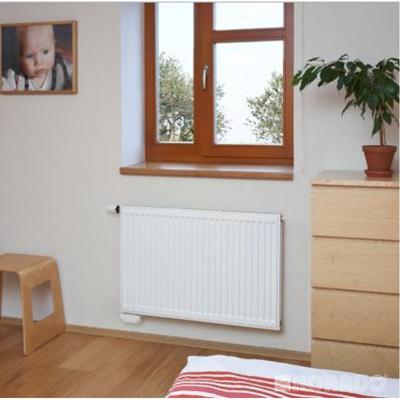 KORADO RADIK deskový radiátor typ VKU 33 400 / 1800 33-040180-C0-10