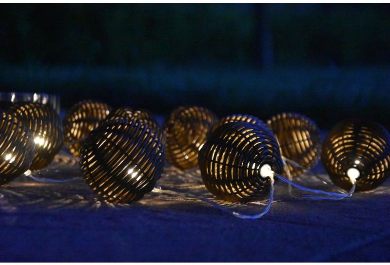 SHARKS 10 LED solární osvětlení - rattan koule SA118 SHARKS 10 LED solární osvětlení - rattan koule SA118