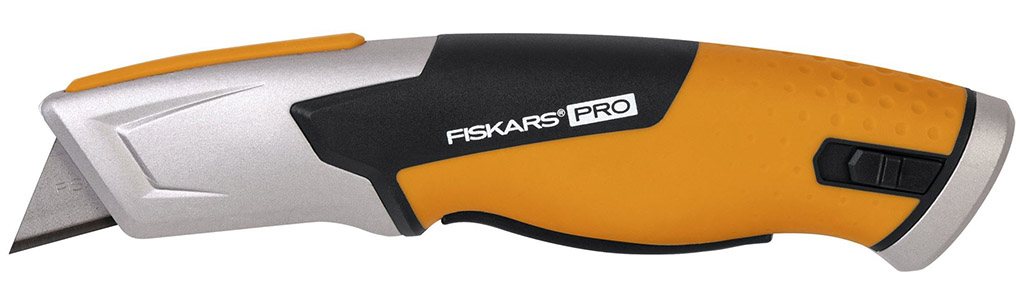 FISKARS CarbonMax Kompatní univerzální nůž se zasouvatelnou čepelí, 17,7 cm 1062938